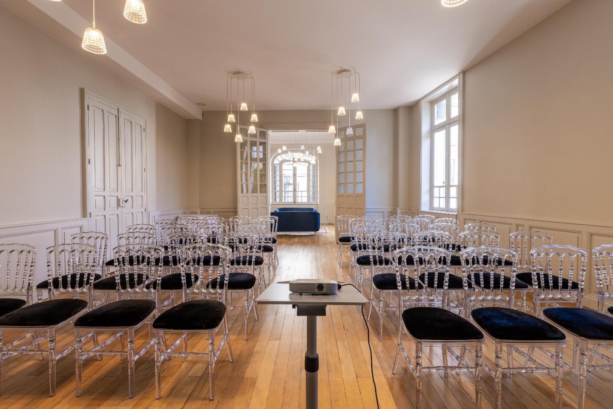 La Maison Blanche - Apparthotels De Charme Chic & Cosy A 350M Du Coeur De Ville De Limoges - Acces Autonome Екстер'єр фото