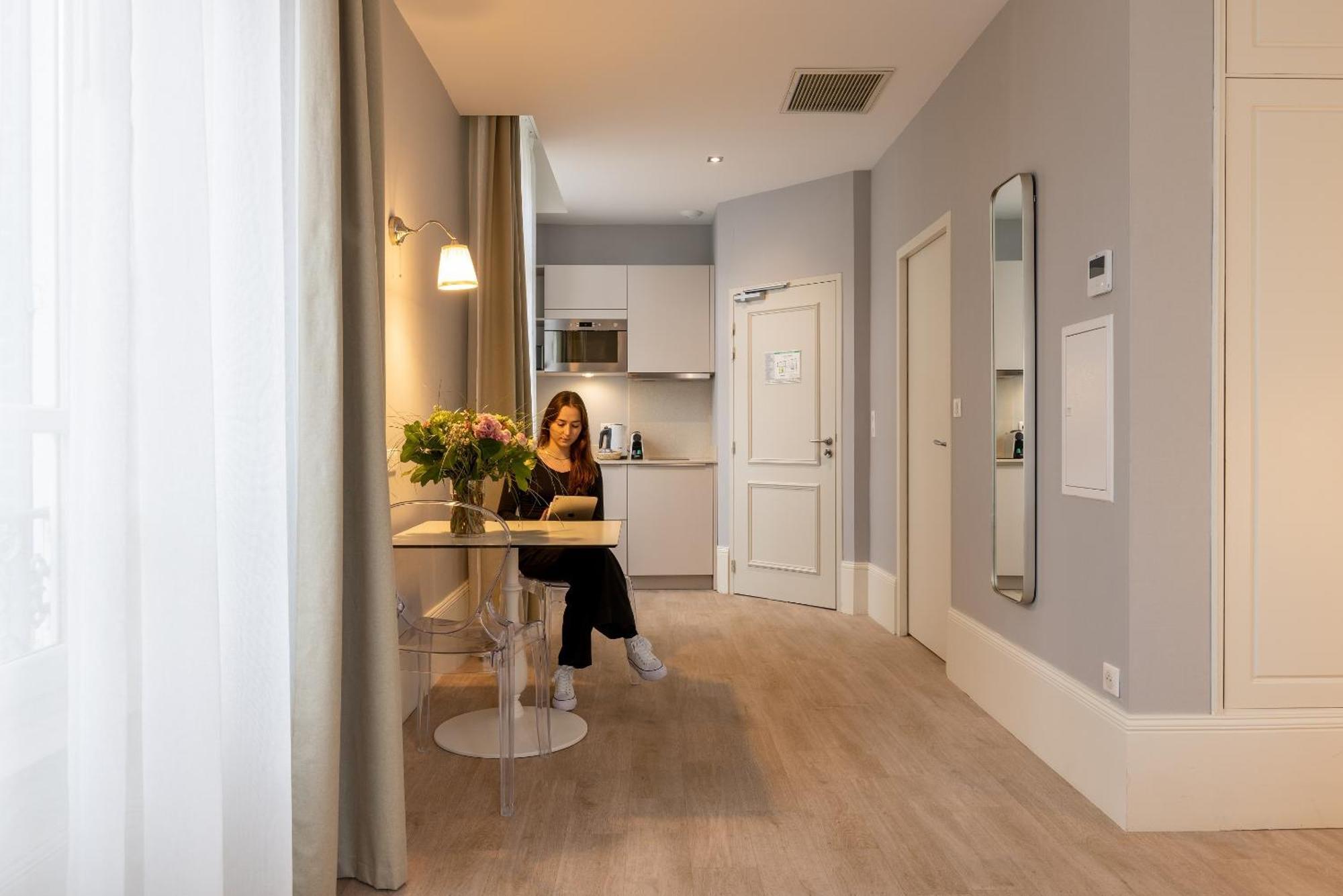 La Maison Blanche - Apparthotels De Charme Chic & Cosy A 350M Du Coeur De Ville De Limoges - Acces Autonome Екстер'єр фото
