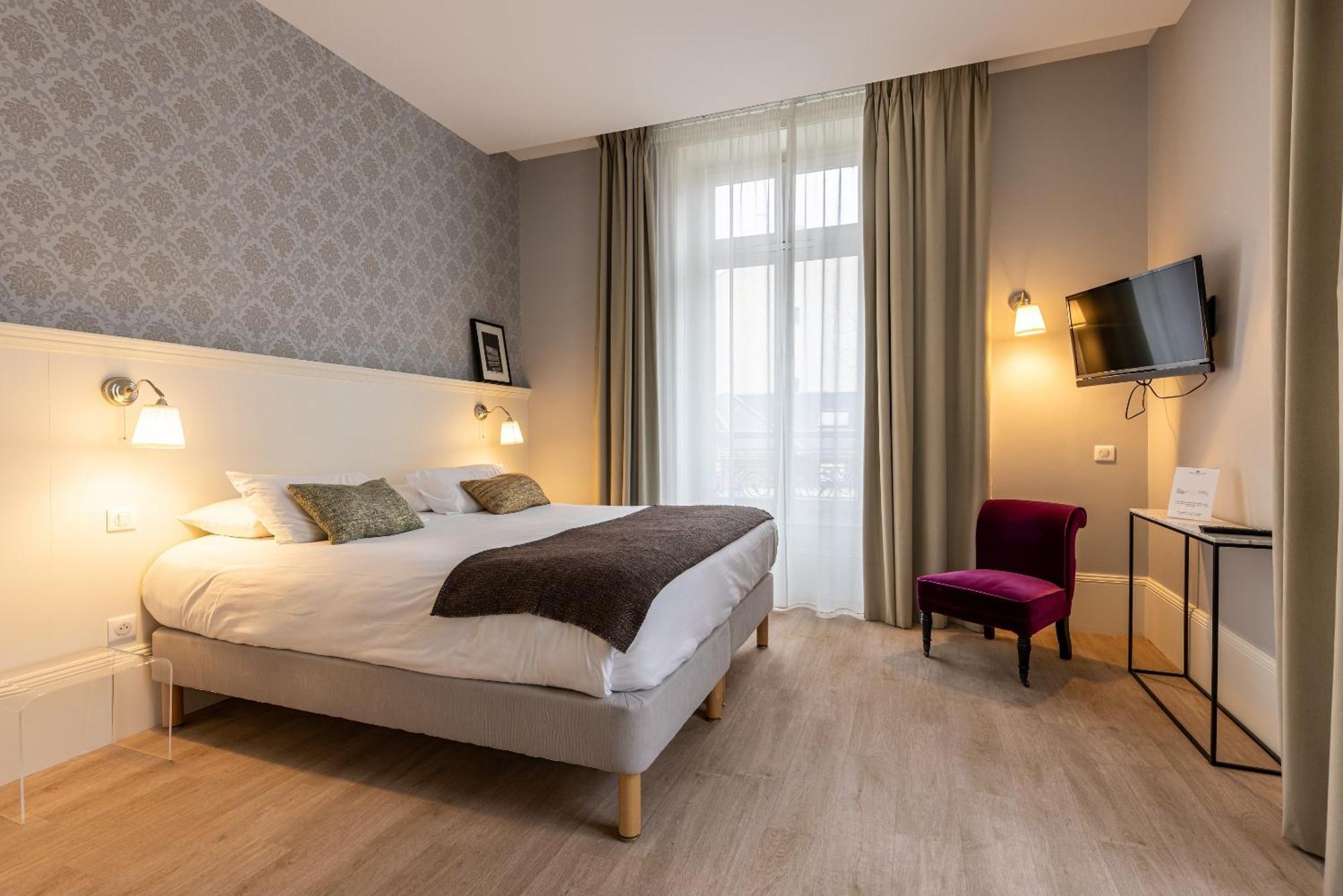 La Maison Blanche - Apparthotels De Charme Chic & Cosy A 350M Du Coeur De Ville De Limoges - Acces Autonome Номер фото