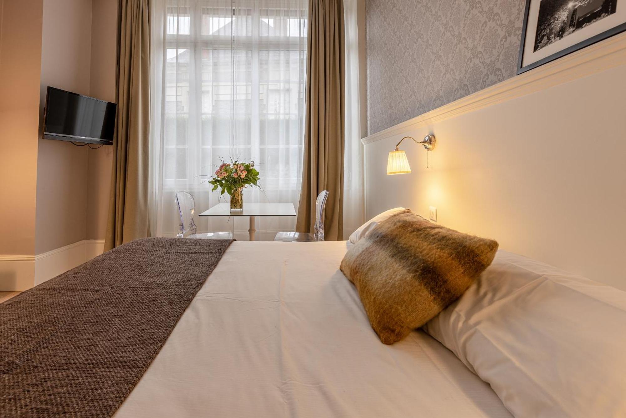 La Maison Blanche - Apparthotels De Charme Chic & Cosy A 350M Du Coeur De Ville De Limoges - Acces Autonome Екстер'єр фото